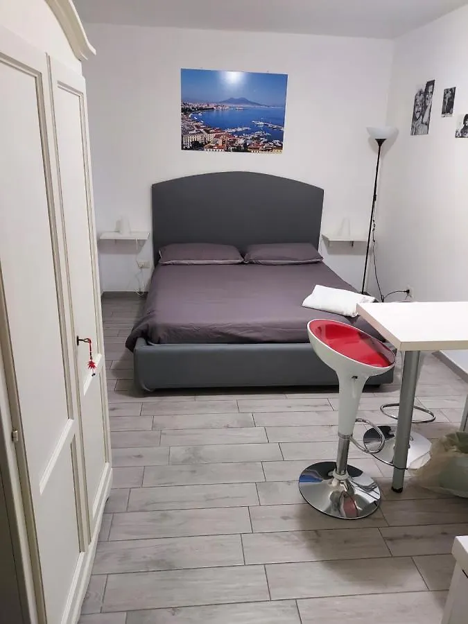 Vivi I Quartierispagnoli contacts